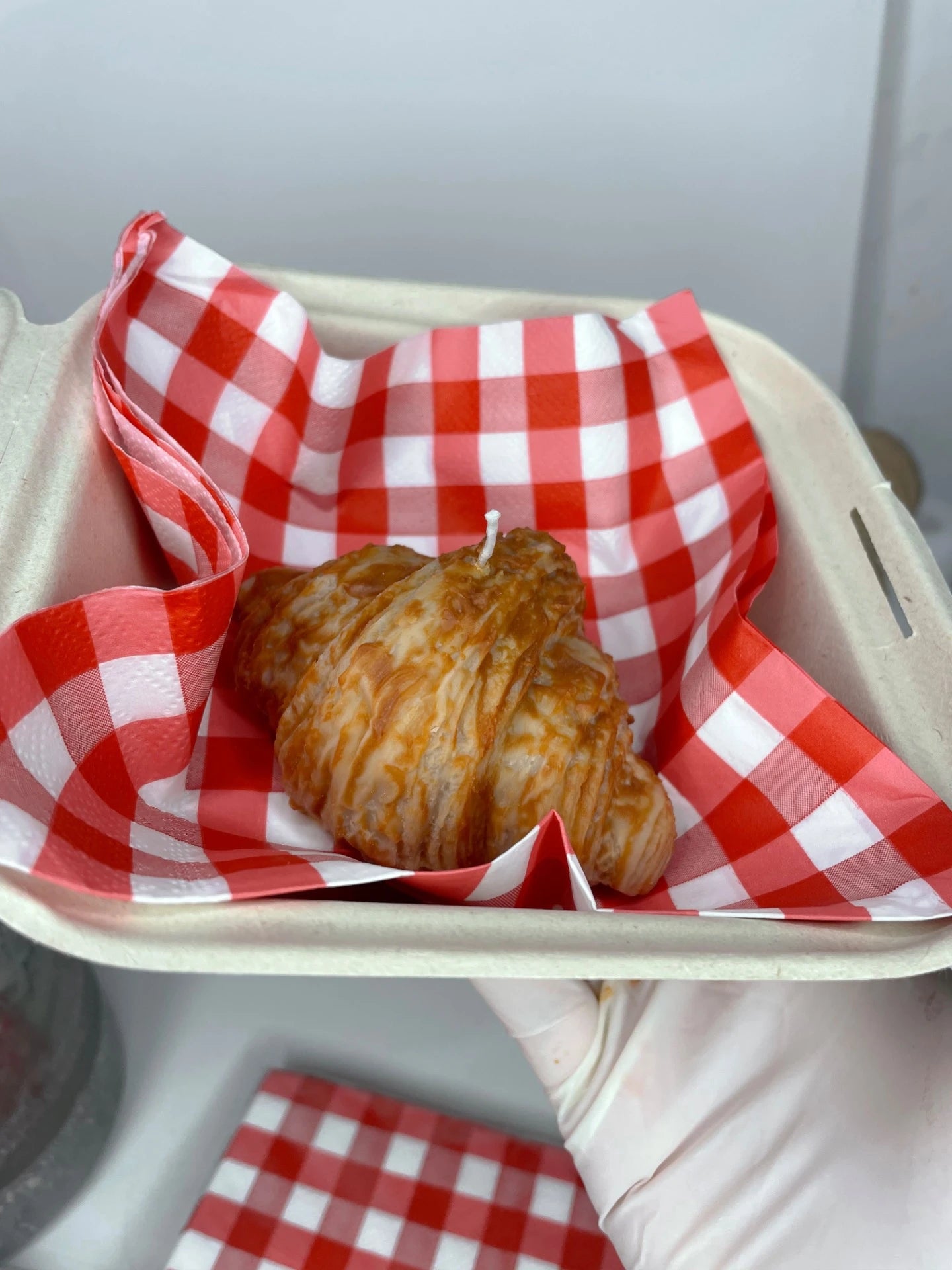 Croissant illatgyertya