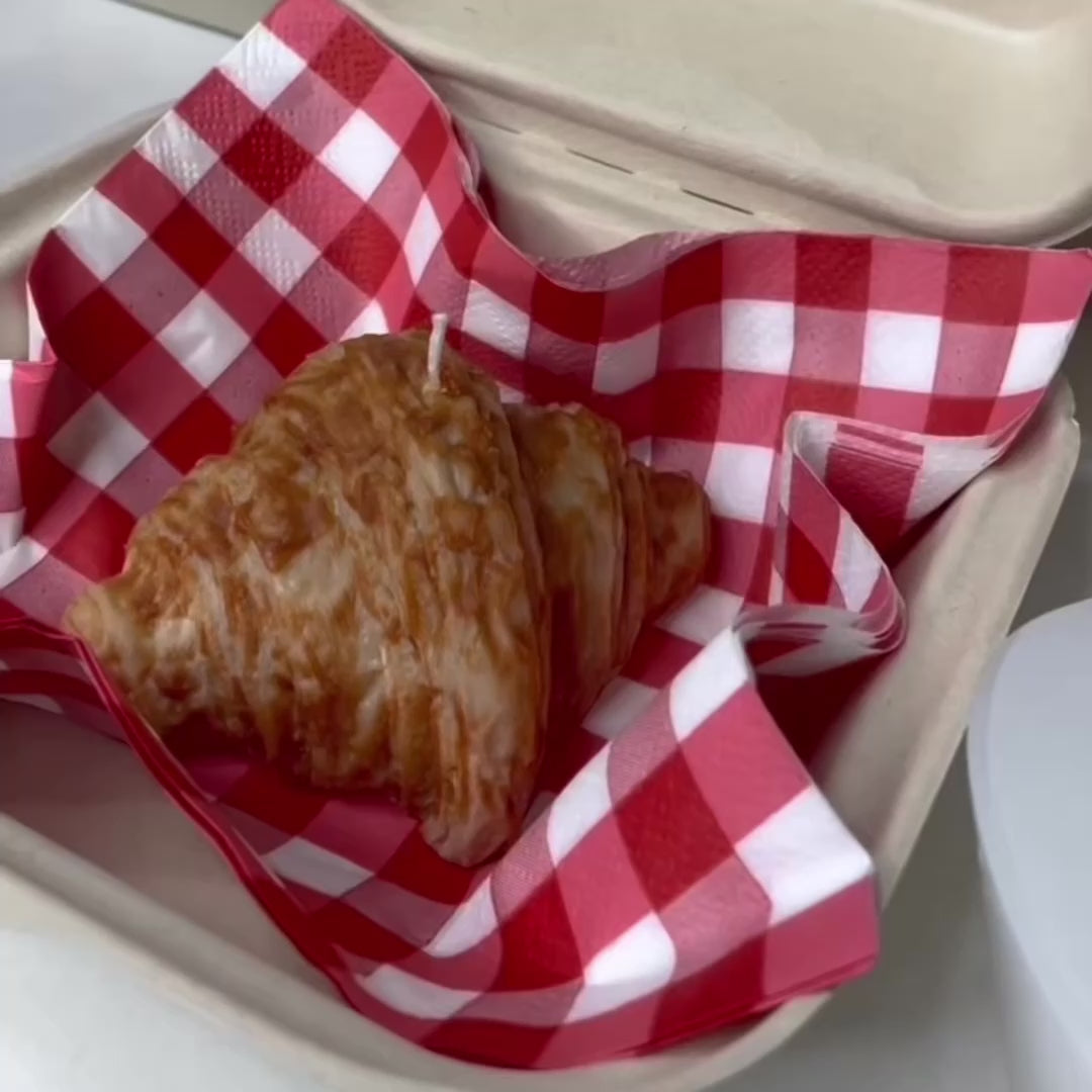 Croissant illatgyertya